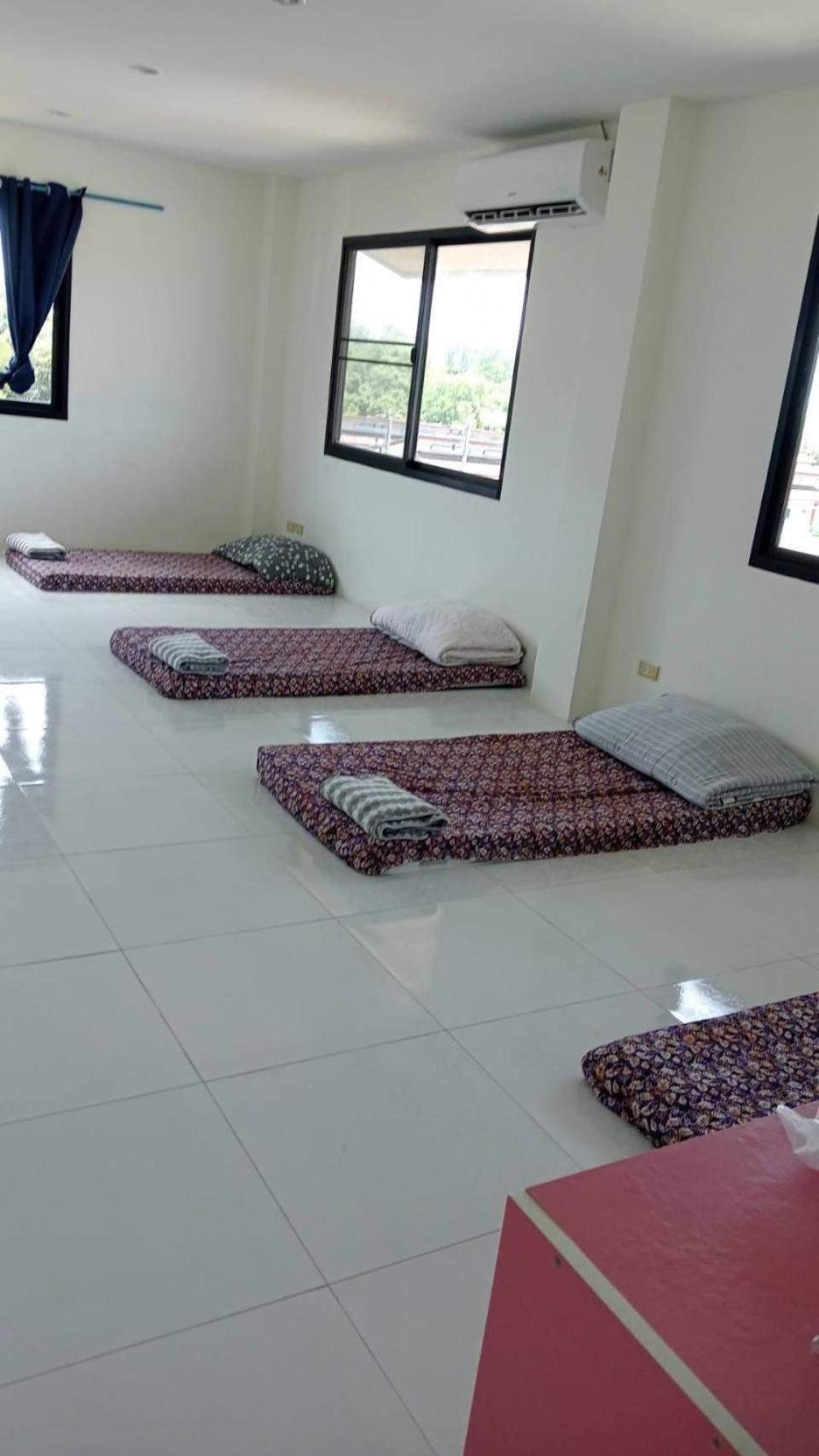 Dee Dee Mansion Airport Apartment Nai Yang Beach Екстериор снимка