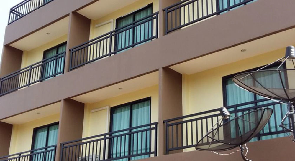 Dee Dee Mansion Airport Apartment Nai Yang Beach Екстериор снимка