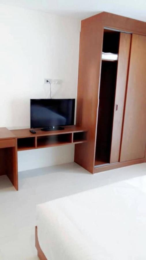 Dee Dee Mansion Airport Apartment Nai Yang Beach Екстериор снимка