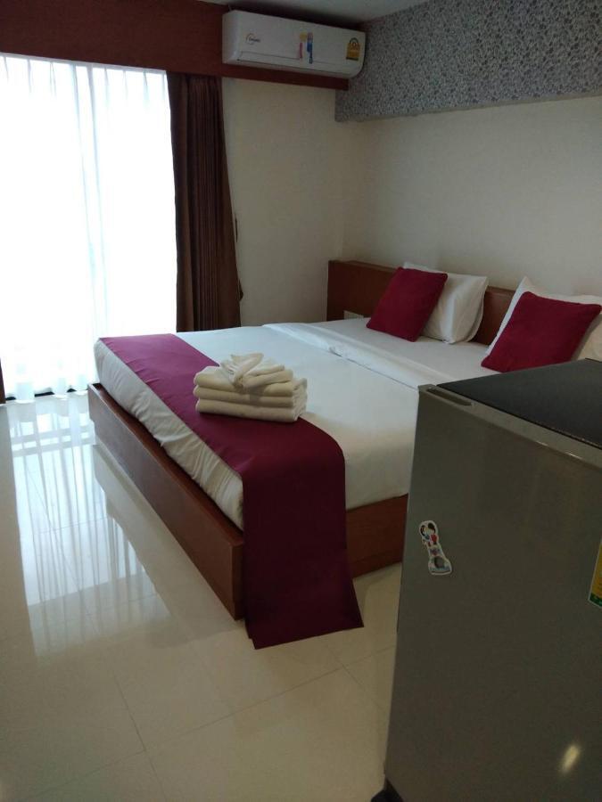 Dee Dee Mansion Airport Apartment Nai Yang Beach Екстериор снимка